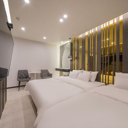 Brown Dot Hotel Sinan Gwangju Metropolitan City Eksteriør billede