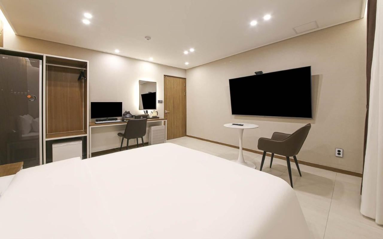 Brown Dot Hotel Sinan Gwangju Metropolitan City Eksteriør billede