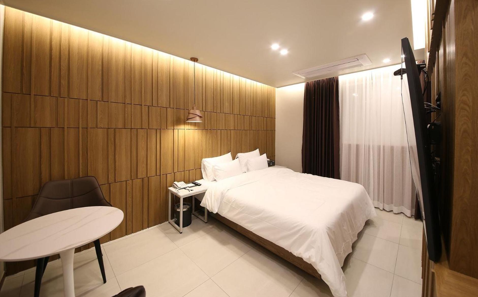 Brown Dot Hotel Sinan Gwangju Metropolitan City Eksteriør billede